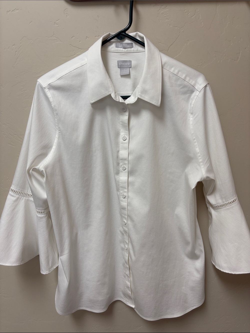 Chicos classic white bell sleeve top. Sz 12